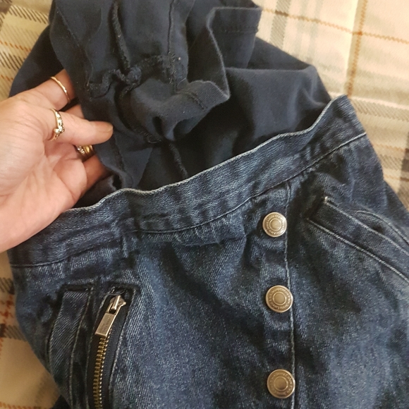 Calvin klein Skirt - Picture 3 of 4